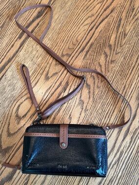 The Sak Iris Smartphone Crossbody Wallet Black